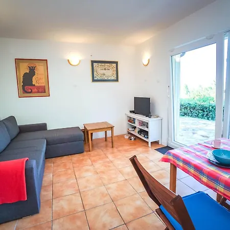 Holiday home House House Lucy Crveni Vrh