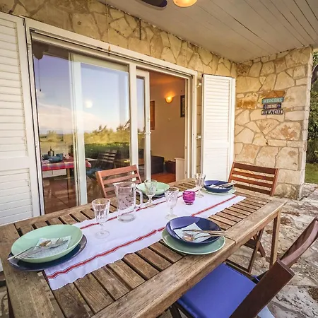 Holiday home House House Lucy